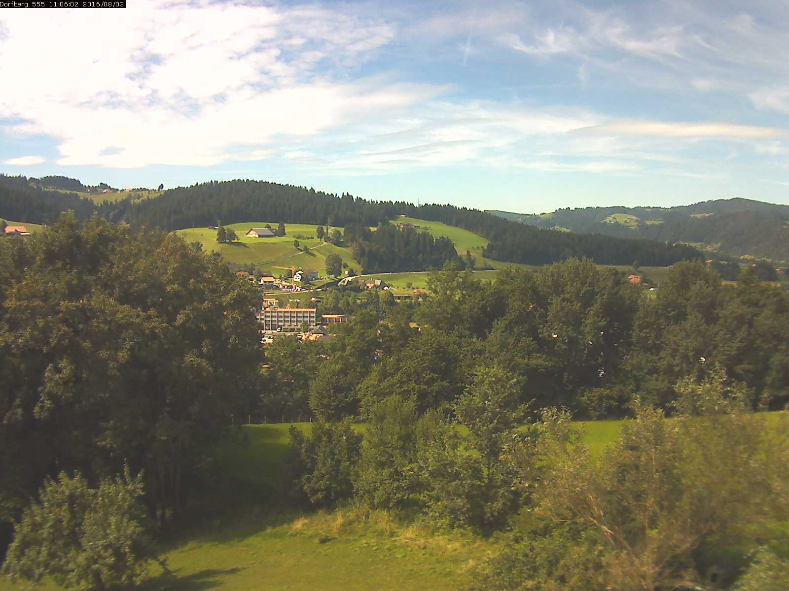 Webcam-Bild: Aussicht vom Dorfberg in Langnau 20160803-110602