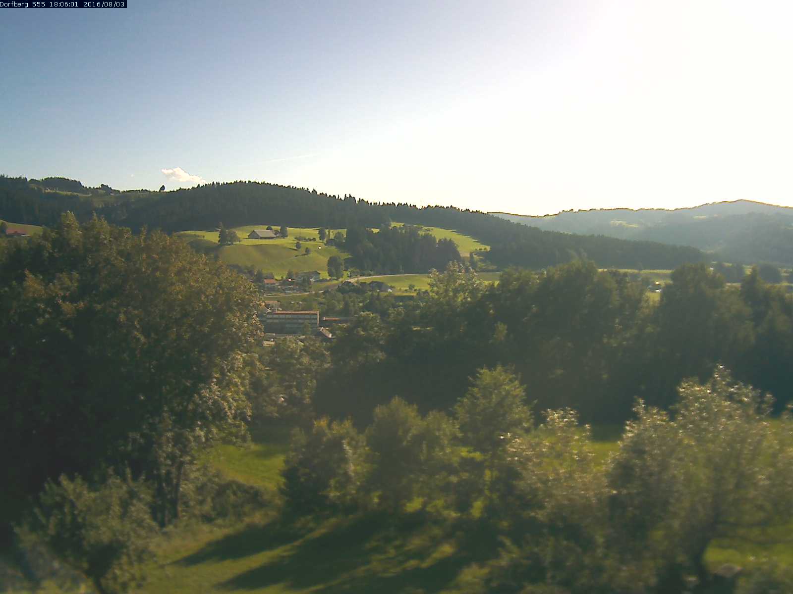 Webcam-Bild: Aussicht vom Dorfberg in Langnau 20160803-180601