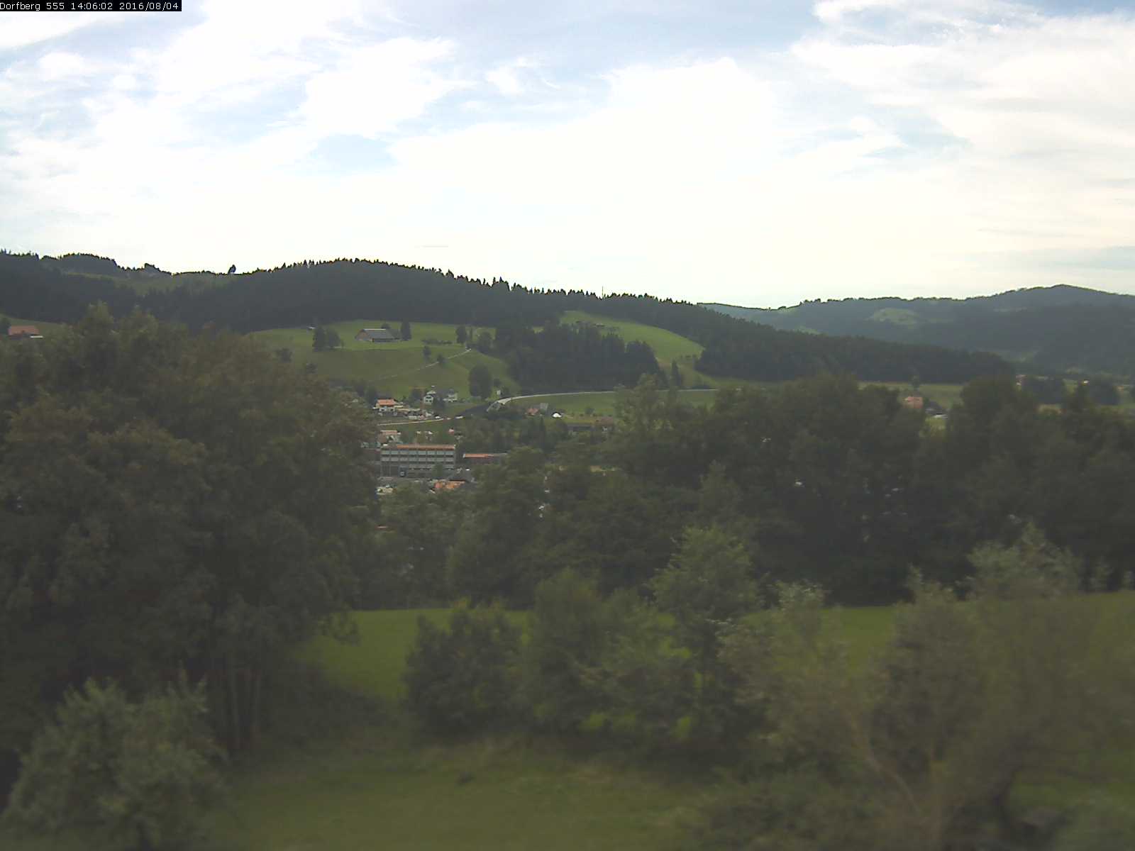 Webcam-Bild: Aussicht vom Dorfberg in Langnau 20160804-140601