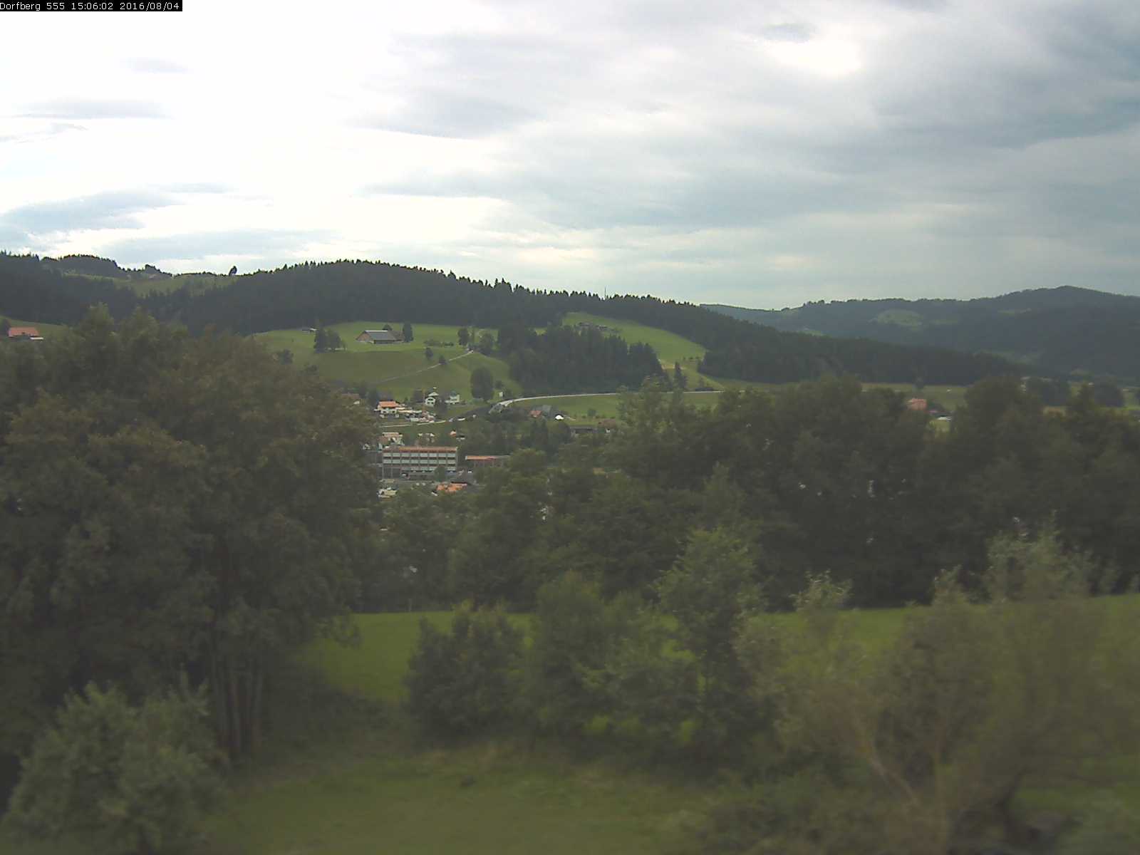 Webcam-Bild: Aussicht vom Dorfberg in Langnau 20160804-150601
