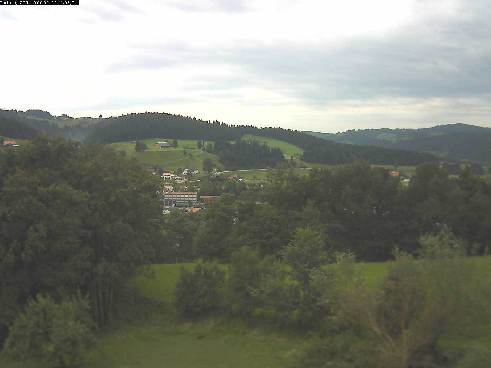Webcam-Bild: Aussicht vom Dorfberg in Langnau 20160804-160601