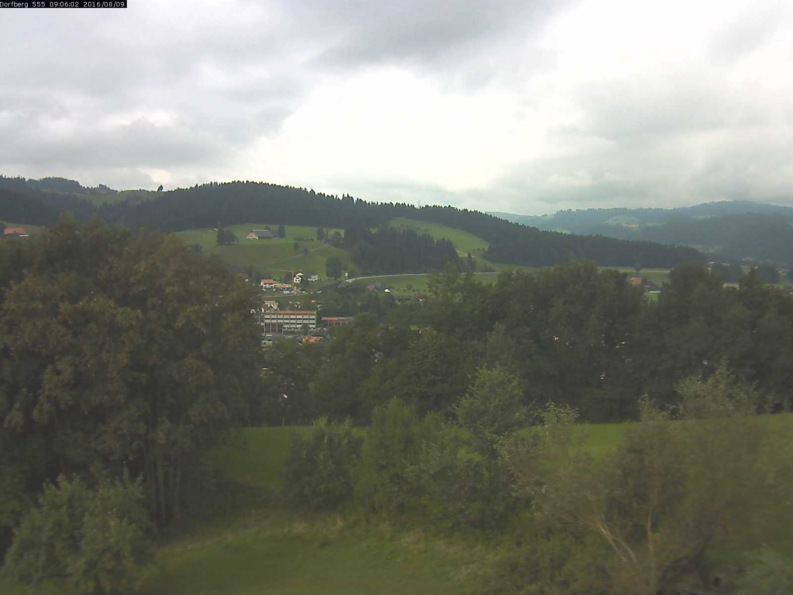Webcam-Bild: Aussicht vom Dorfberg in Langnau 20160809-090601