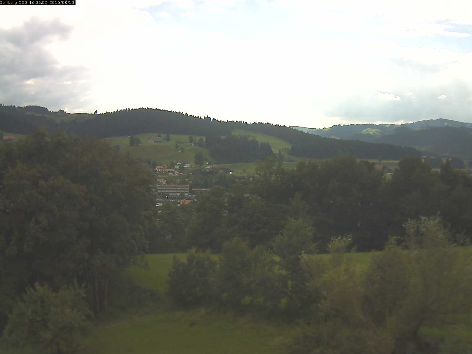 Webcam-Bild: Aussicht vom Dorfberg in Langnau 20160810-160601