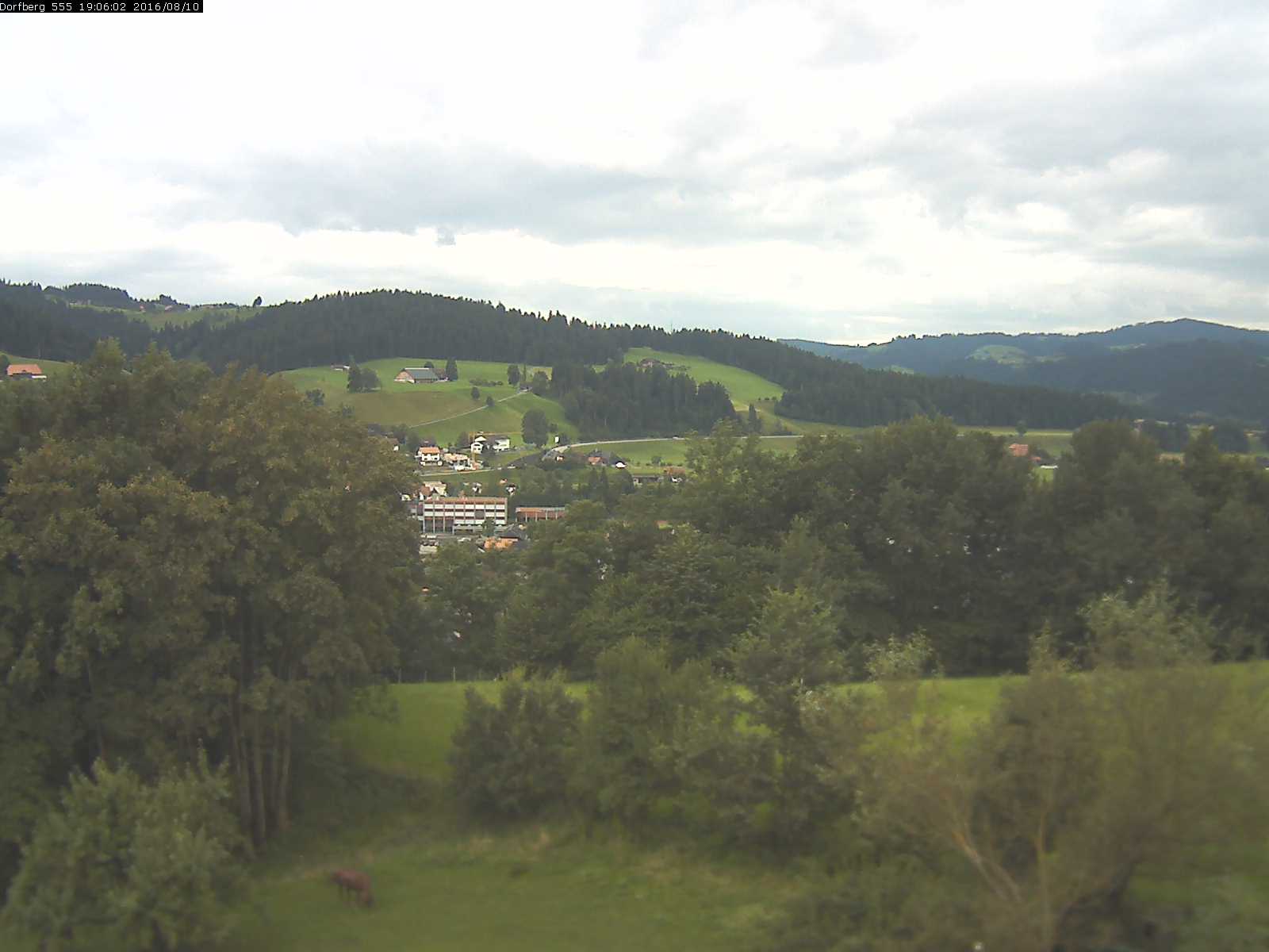 Webcam-Bild: Aussicht vom Dorfberg in Langnau 20160810-190601