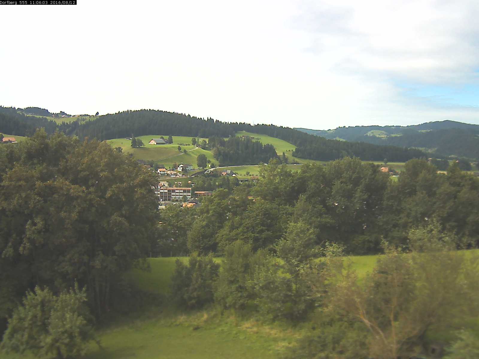 Webcam-Bild: Aussicht vom Dorfberg in Langnau 20160812-110601
