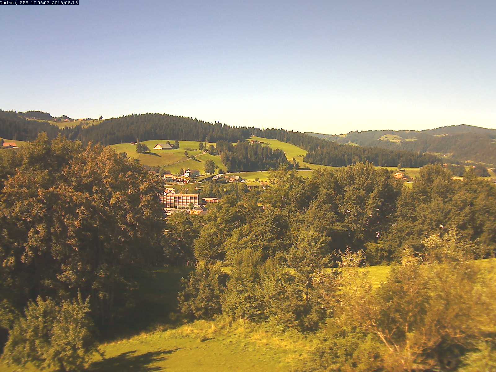 Webcam-Bild: Aussicht vom Dorfberg in Langnau 20160813-100601