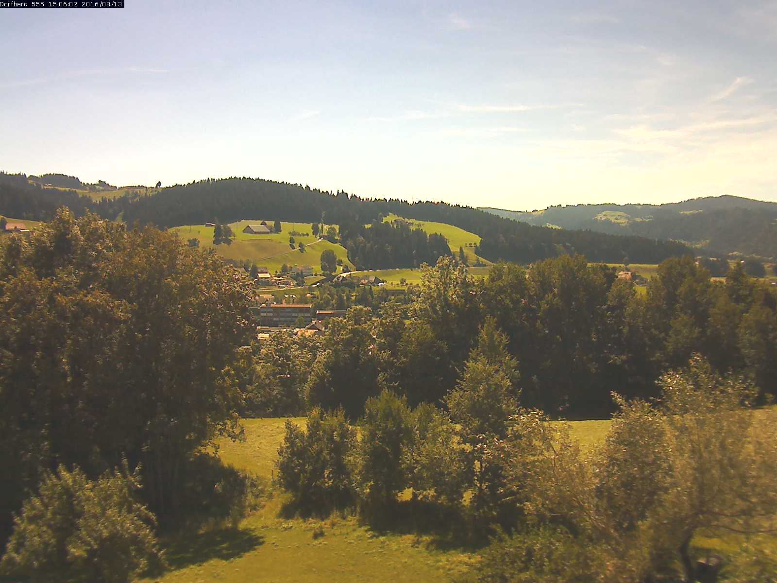 Webcam-Bild: Aussicht vom Dorfberg in Langnau 20160813-150601