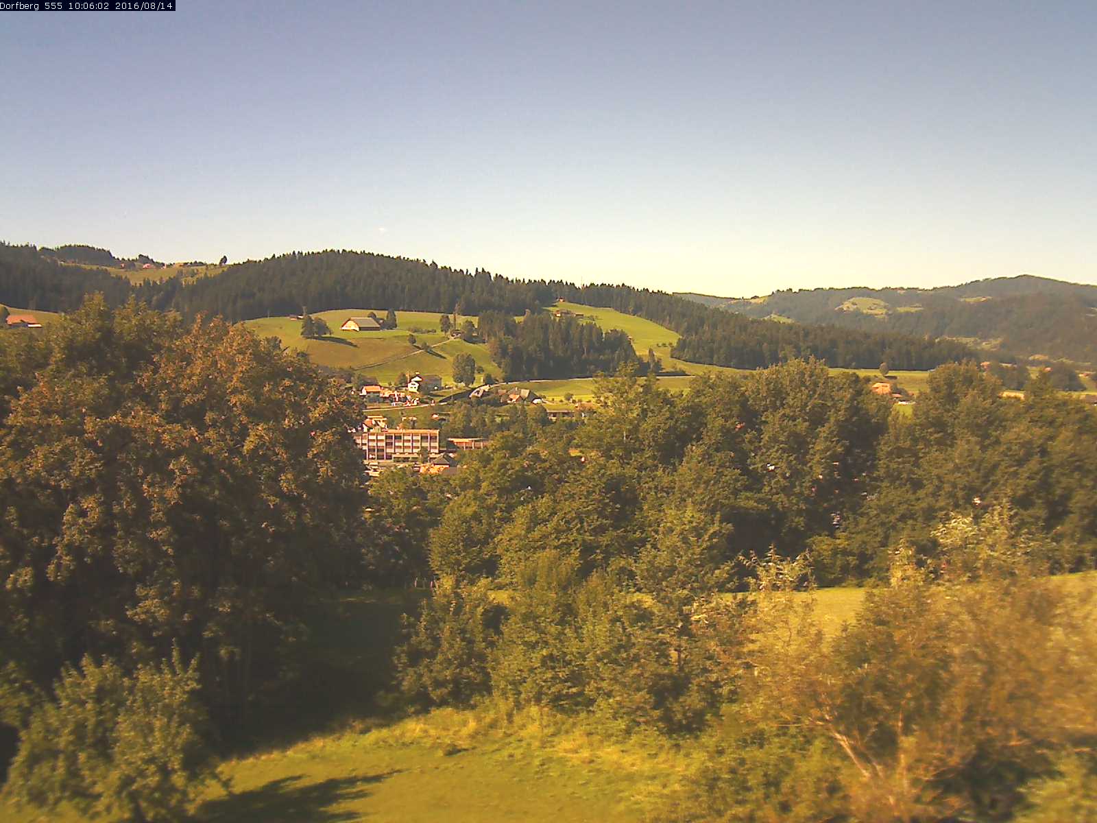 Webcam-Bild: Aussicht vom Dorfberg in Langnau 20160814-100601