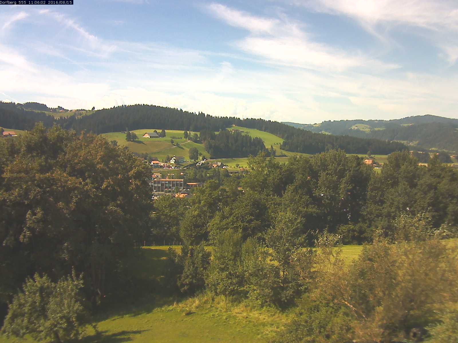 Webcam-Bild: Aussicht vom Dorfberg in Langnau 20160815-110601