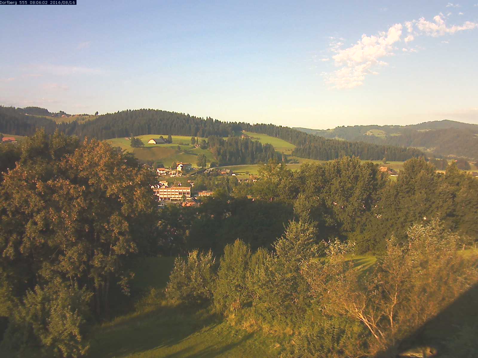 Webcam-Bild: Aussicht vom Dorfberg in Langnau 20160816-080602