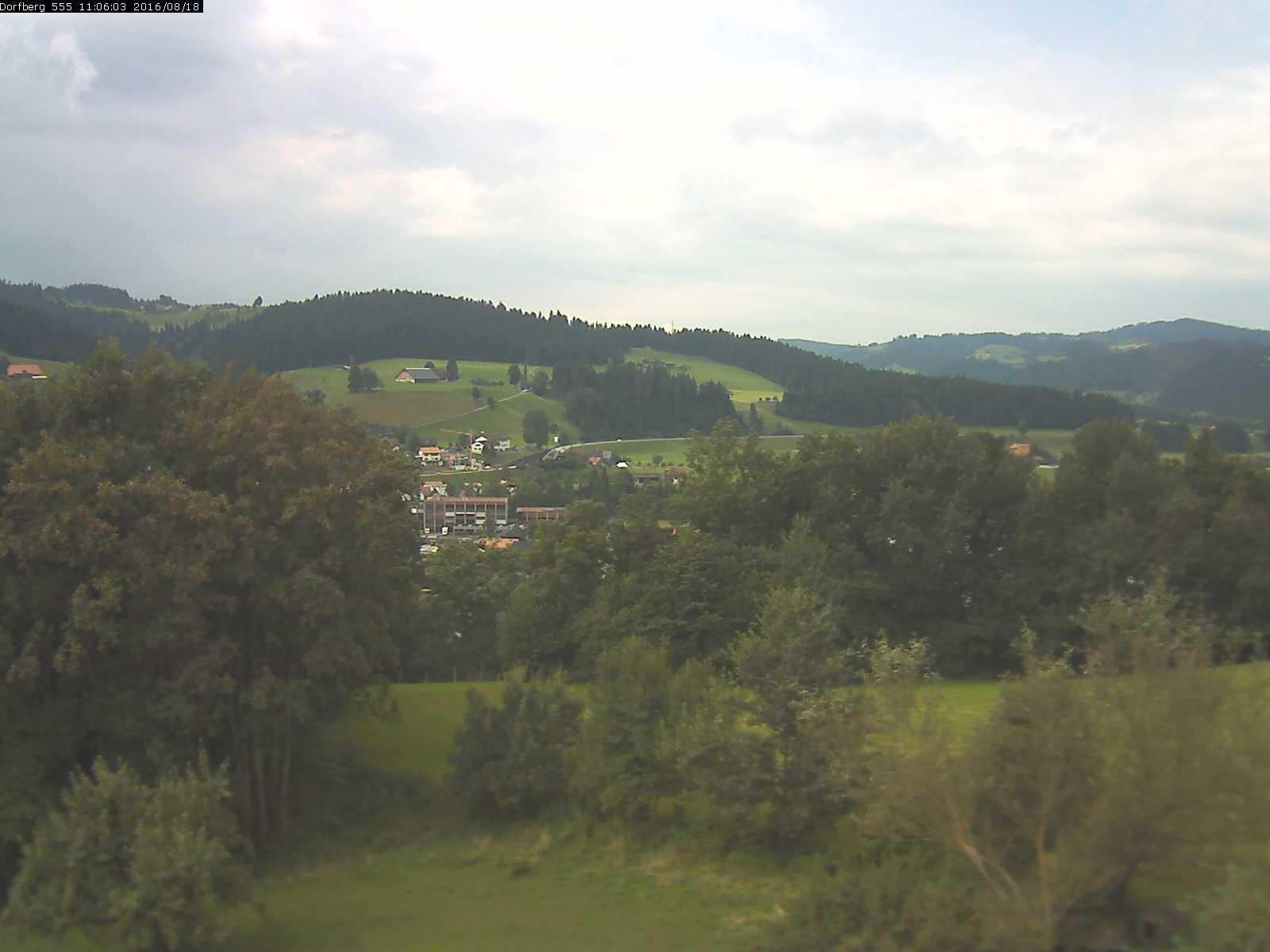 Webcam-Bild: Aussicht vom Dorfberg in Langnau 20160818-110601