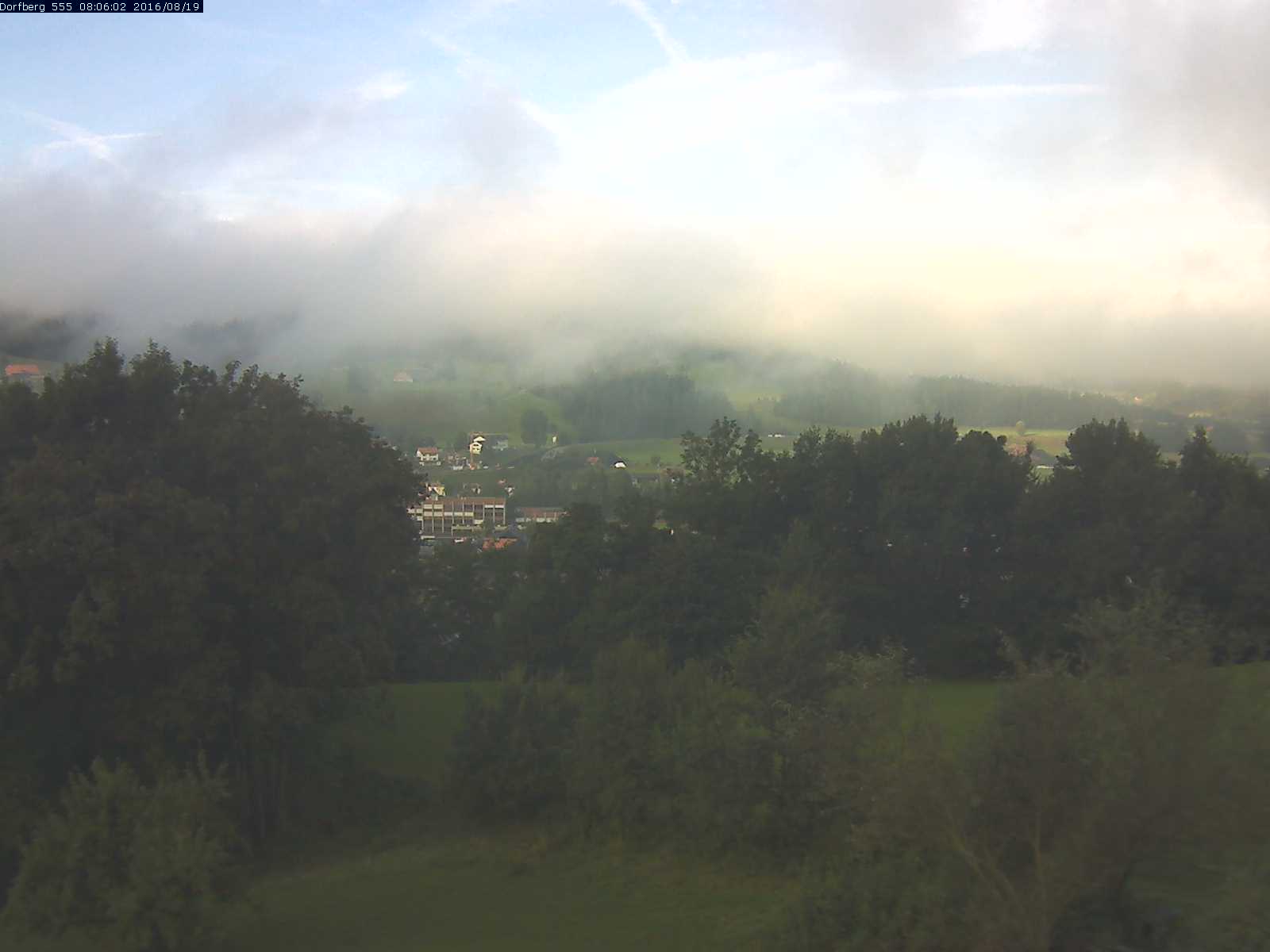 Webcam-Bild: Aussicht vom Dorfberg in Langnau 20160819-080601