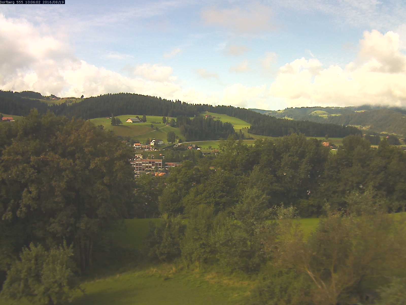 Webcam-Bild: Aussicht vom Dorfberg in Langnau 20160819-100601