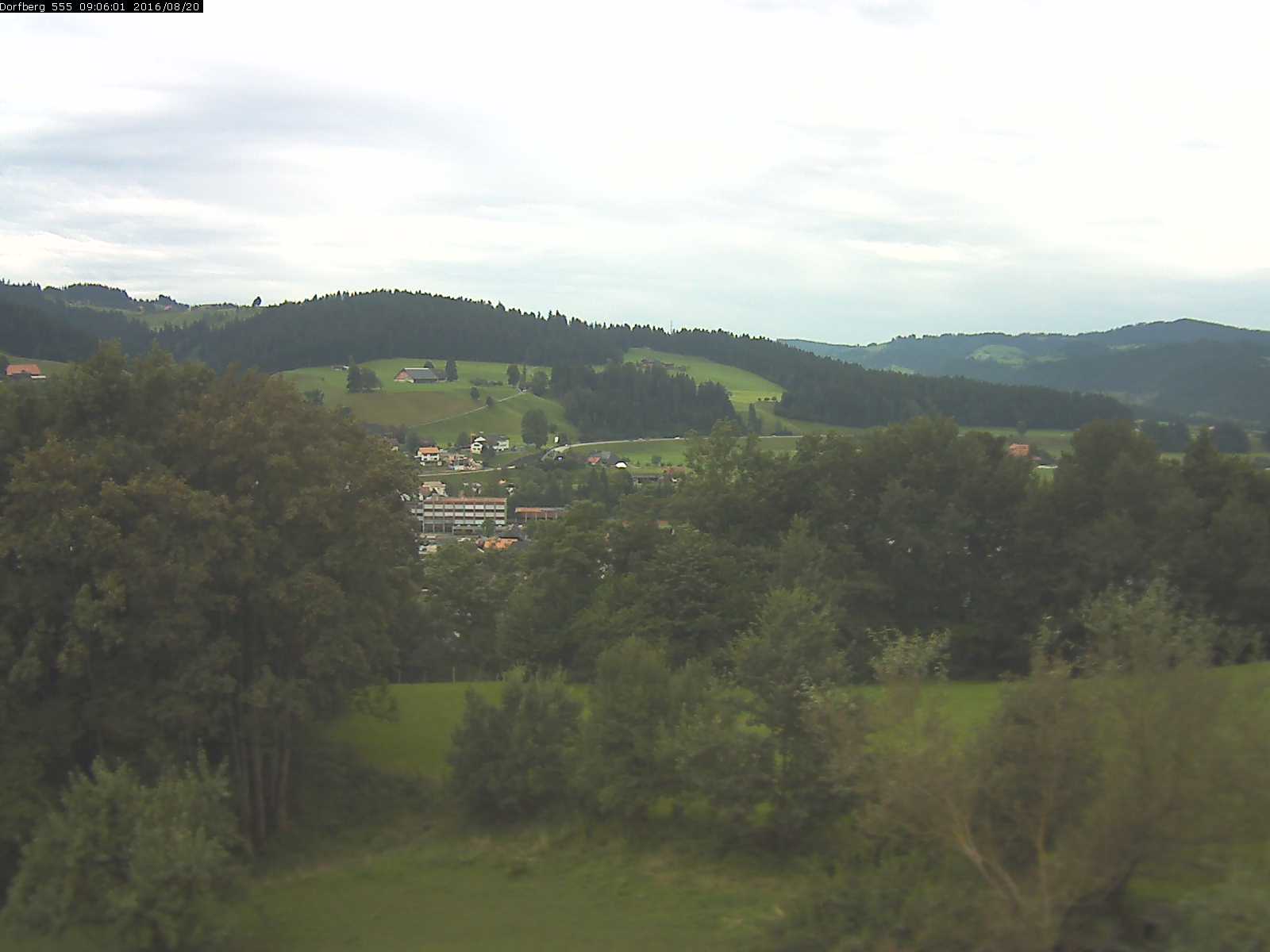 Webcam-Bild: Aussicht vom Dorfberg in Langnau 20160820-090601