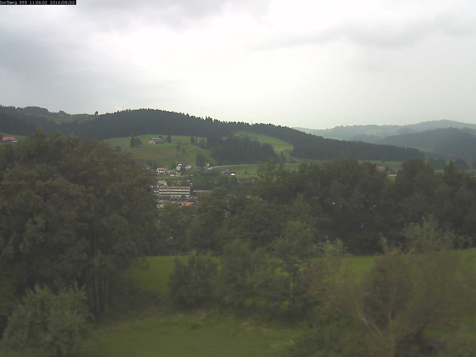 Webcam-Bild: Aussicht vom Dorfberg in Langnau 20160820-110601