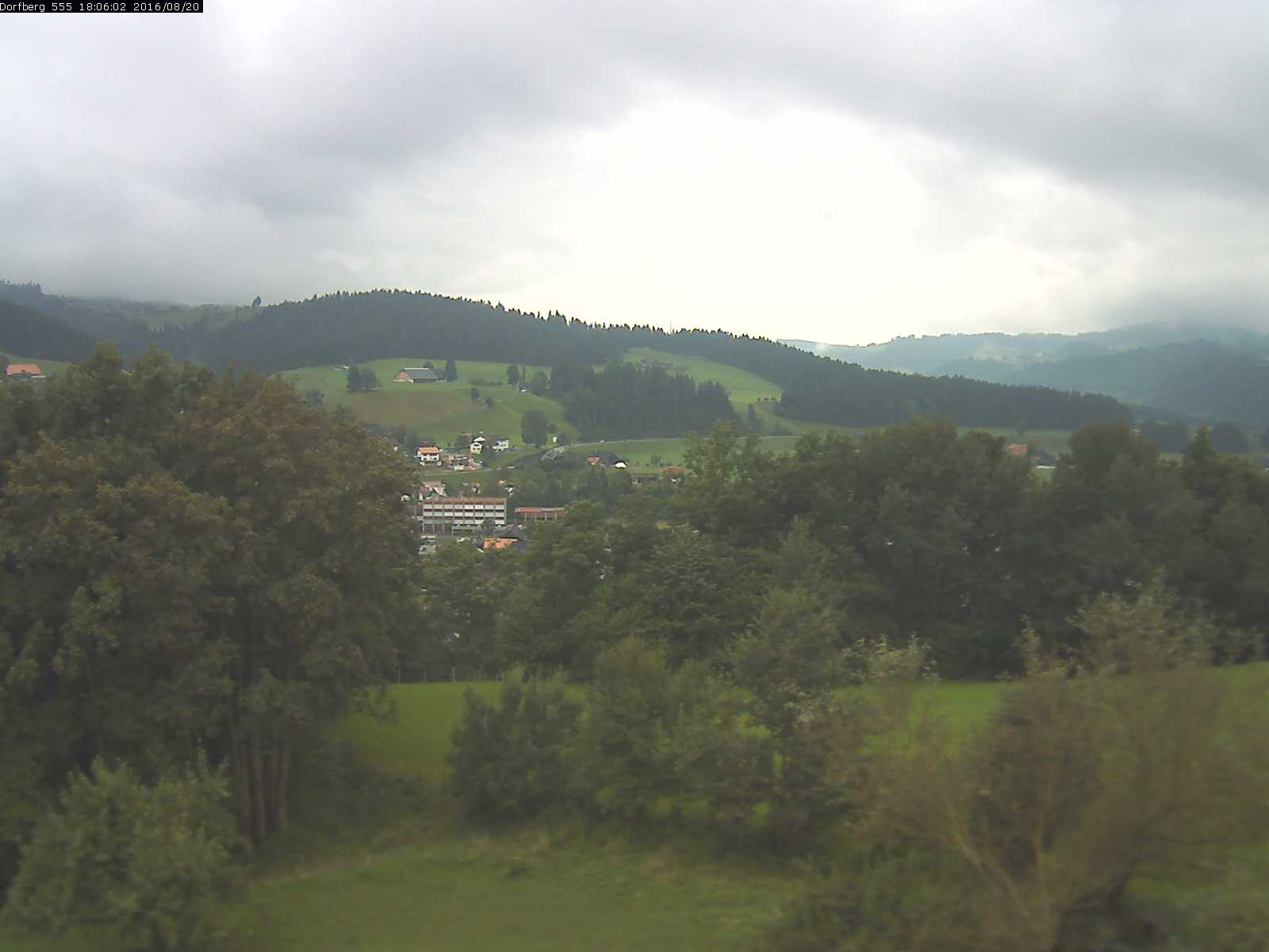 Webcam-Bild: Aussicht vom Dorfberg in Langnau 20160820-180601