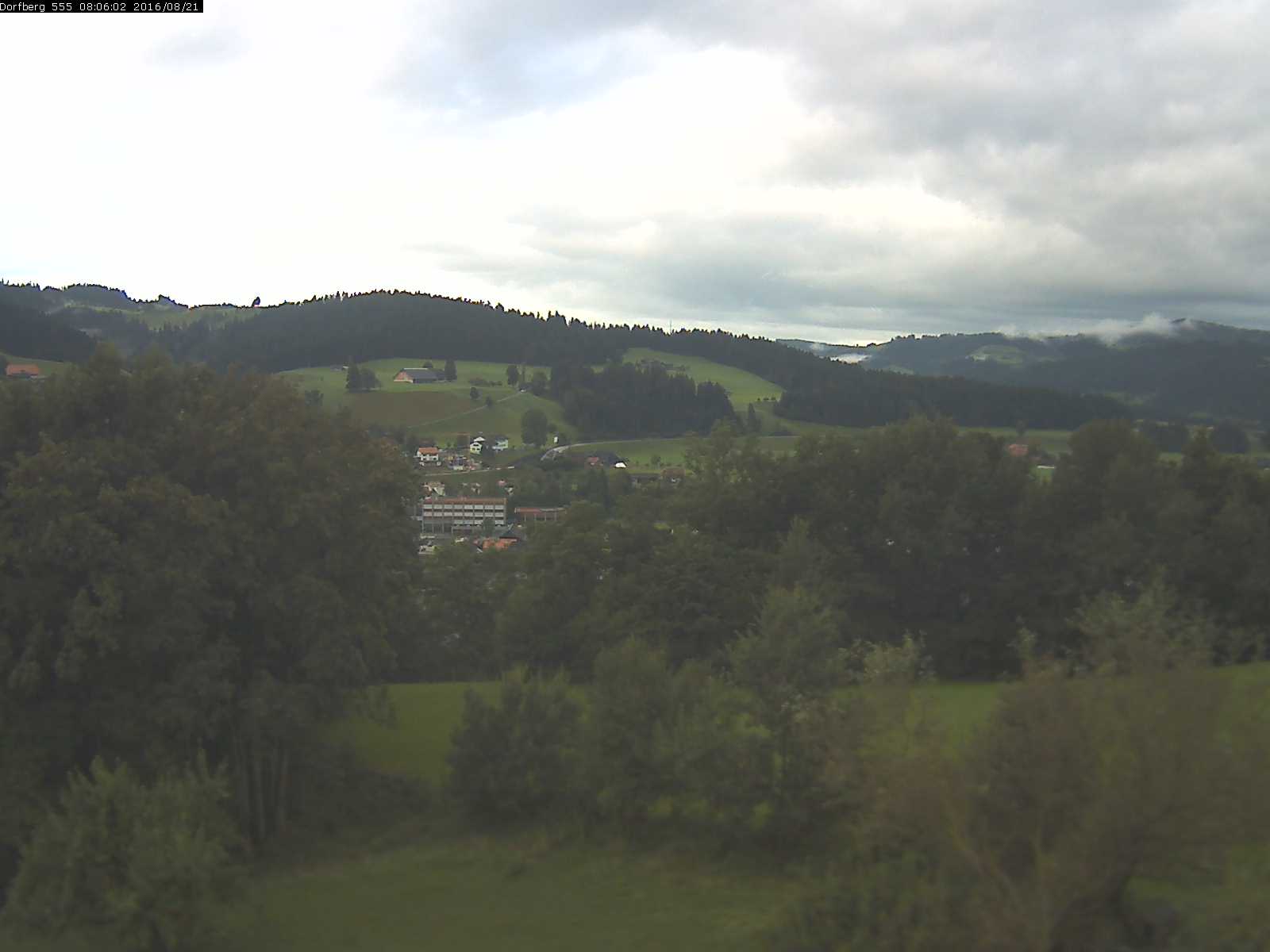Webcam-Bild: Aussicht vom Dorfberg in Langnau 20160821-080601