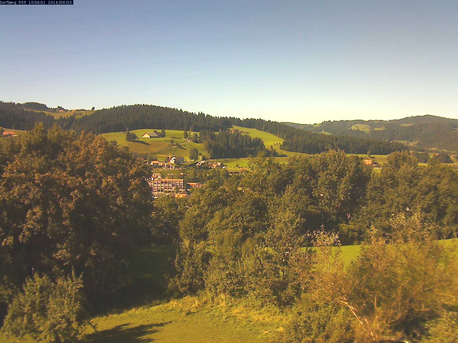 Webcam-Bild: Aussicht vom Dorfberg in Langnau 20160822-100601