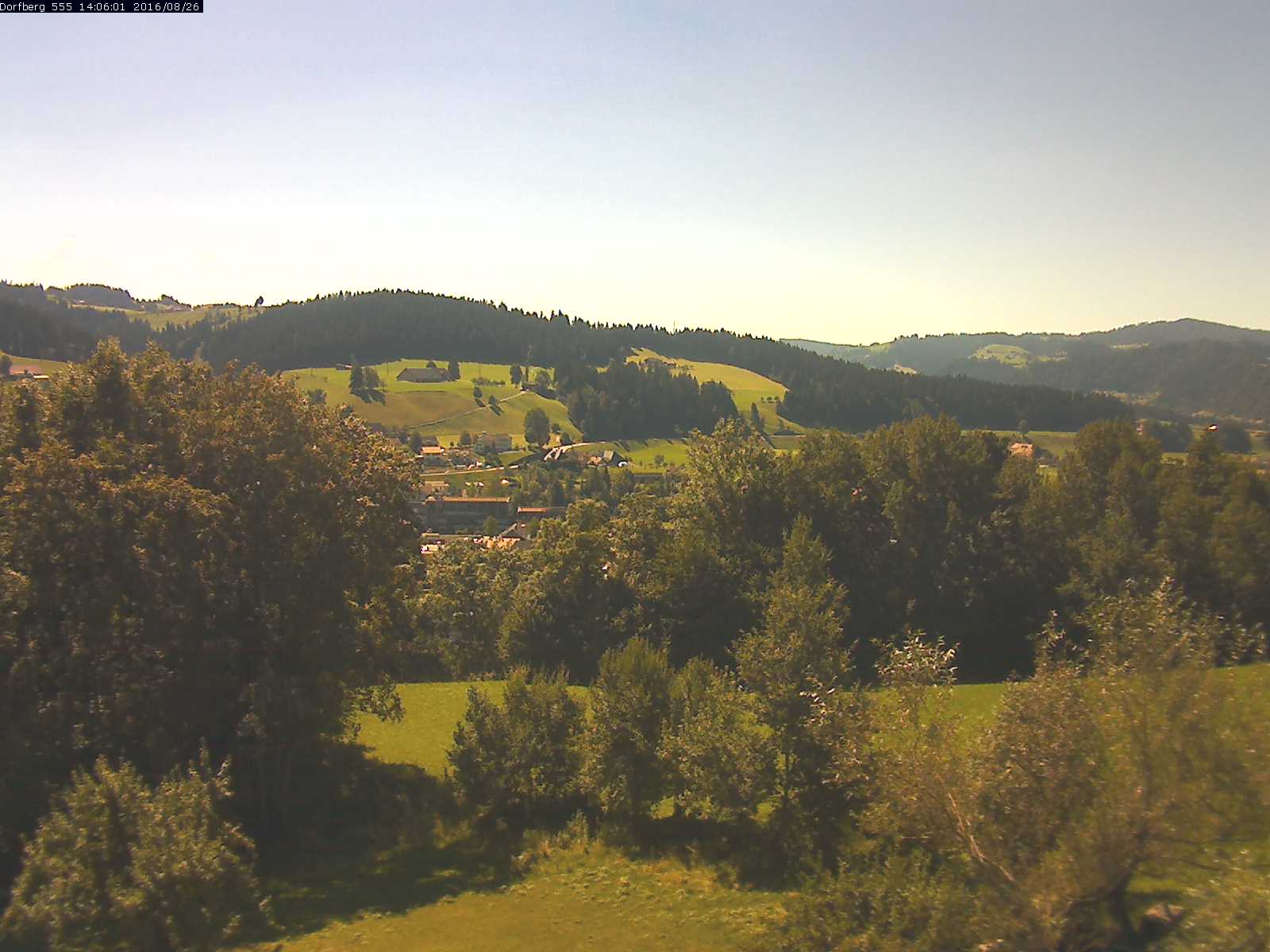 Webcam-Bild: Aussicht vom Dorfberg in Langnau 20160826-140601