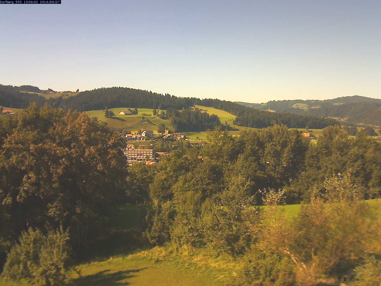 Webcam-Bild: Aussicht vom Dorfberg in Langnau 20160827-100601