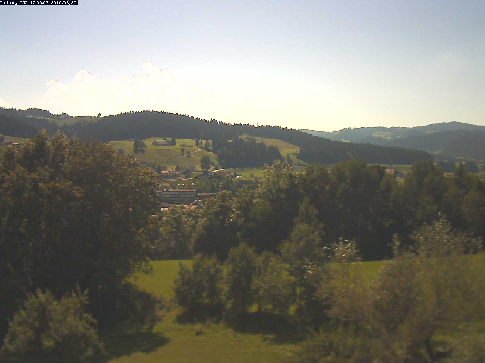 Webcam-Bild: Aussicht vom Dorfberg in Langnau 20160827-150601