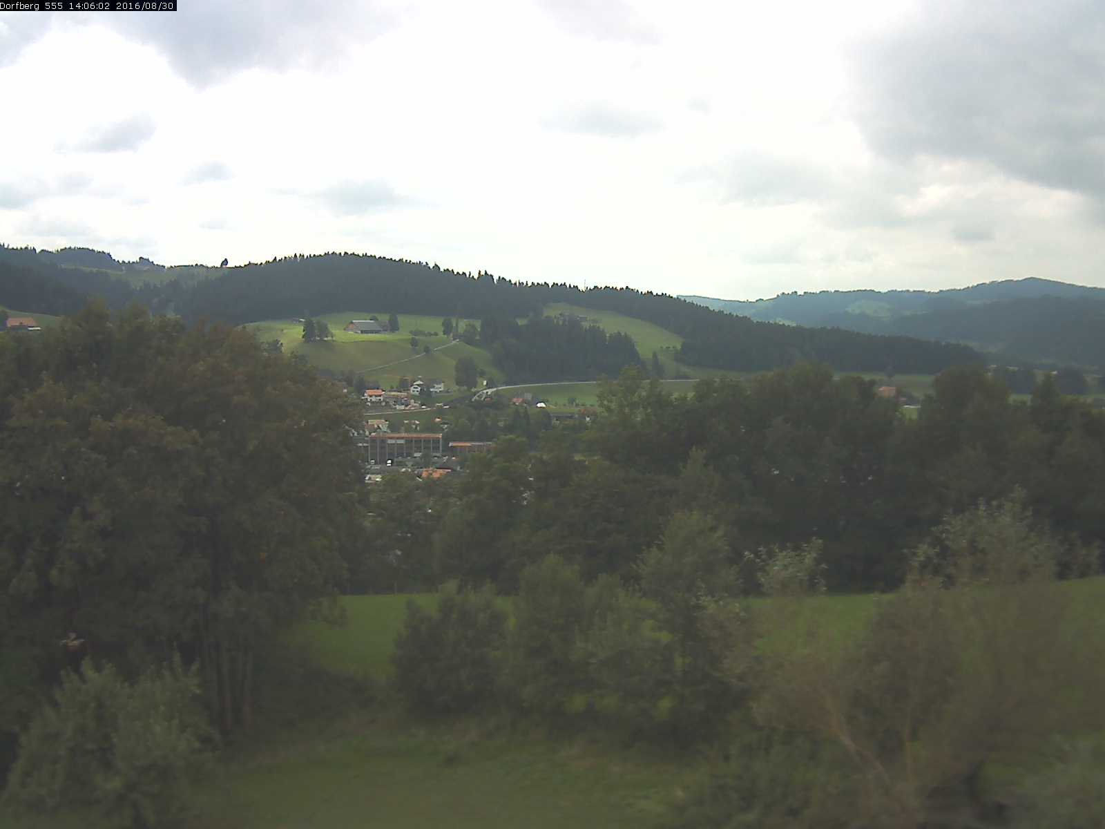 Webcam-Bild: Aussicht vom Dorfberg in Langnau 20160830-140601