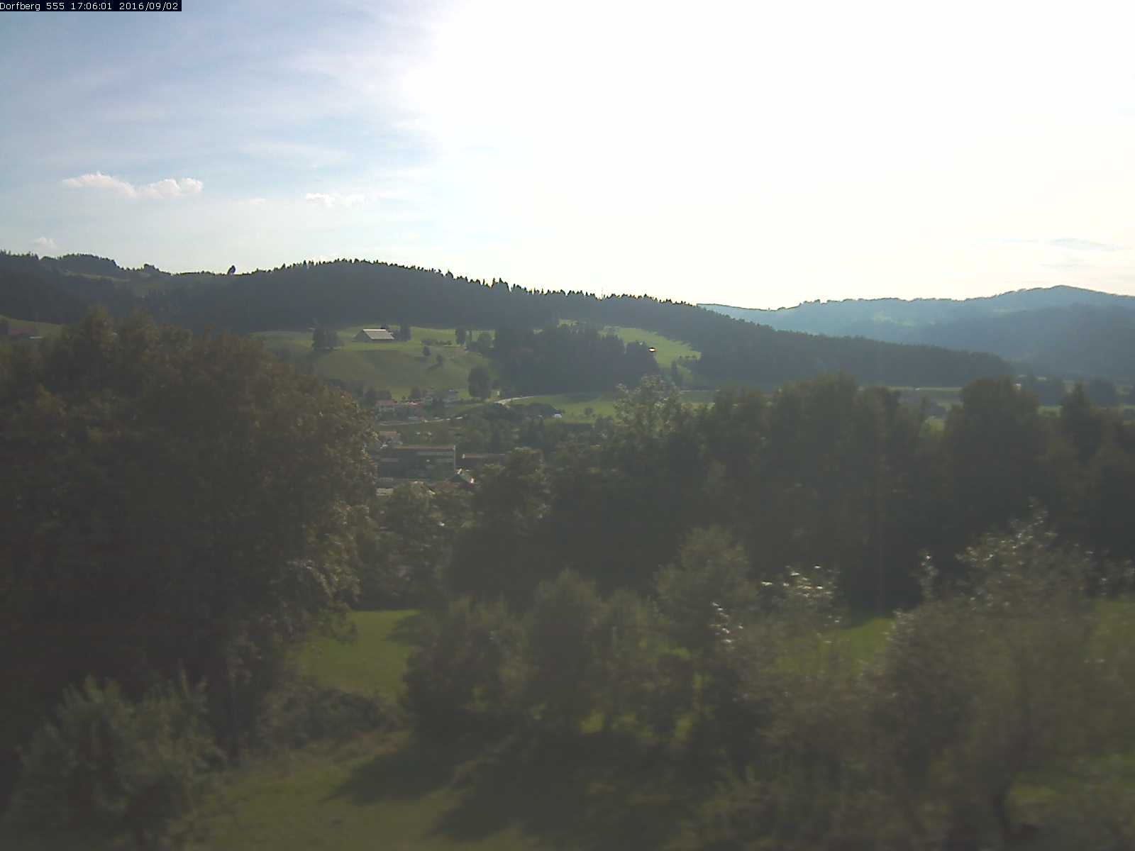 Webcam-Bild: Aussicht vom Dorfberg in Langnau 20160902-170601