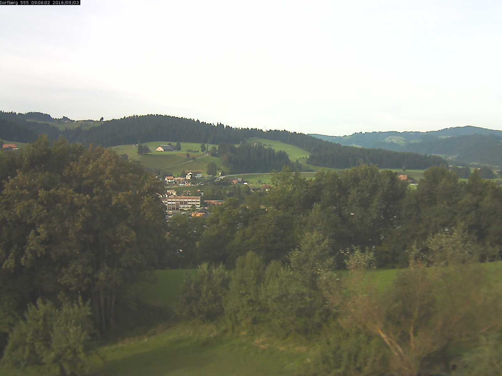 Webcam-Bild: Aussicht vom Dorfberg in Langnau 20160903-090601
