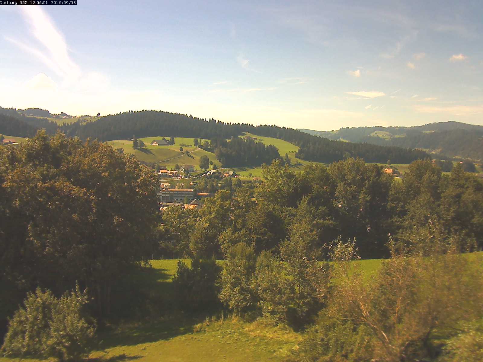 Webcam-Bild: Aussicht vom Dorfberg in Langnau 20160903-120601