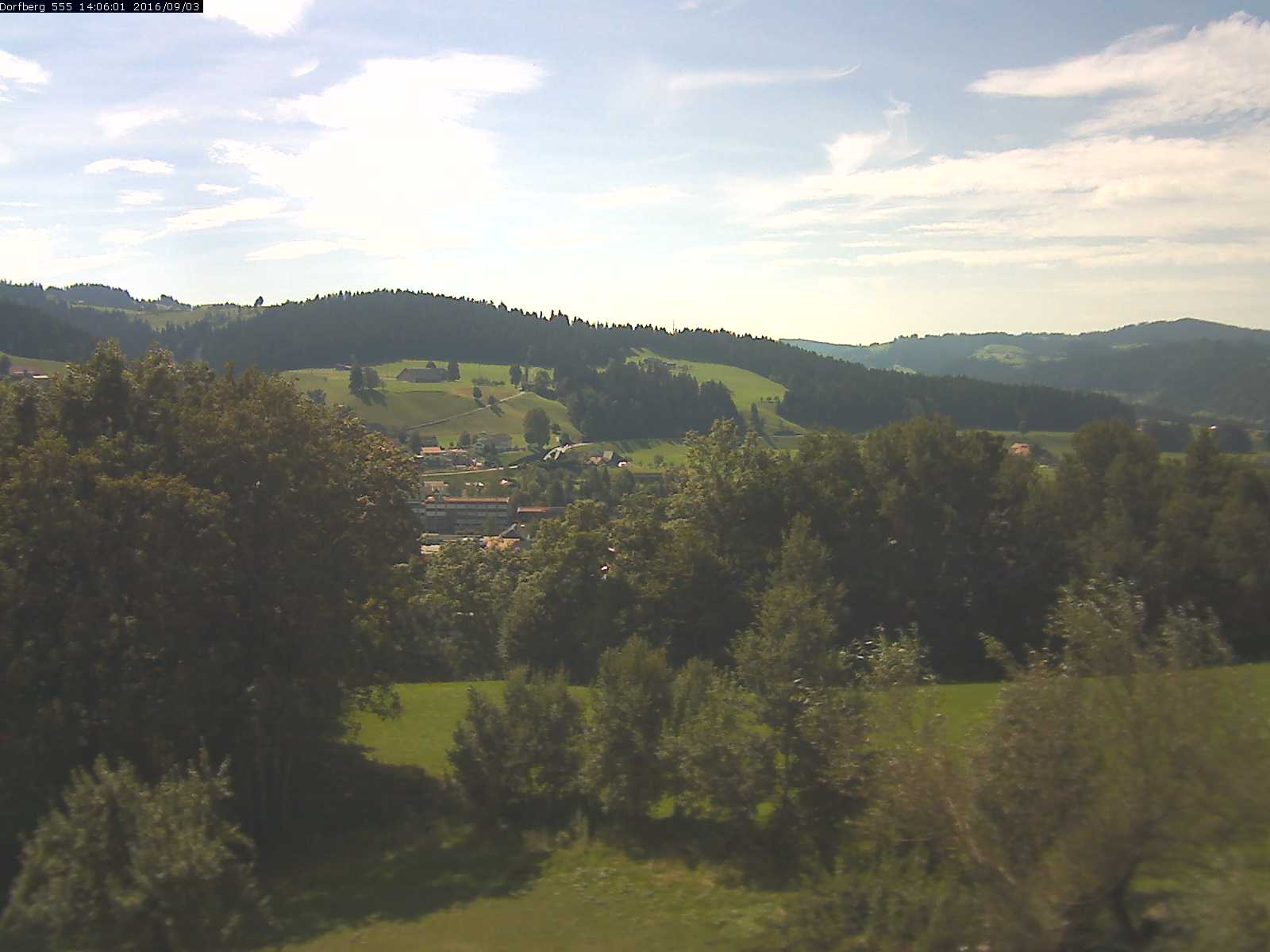Webcam-Bild: Aussicht vom Dorfberg in Langnau 20160903-140601