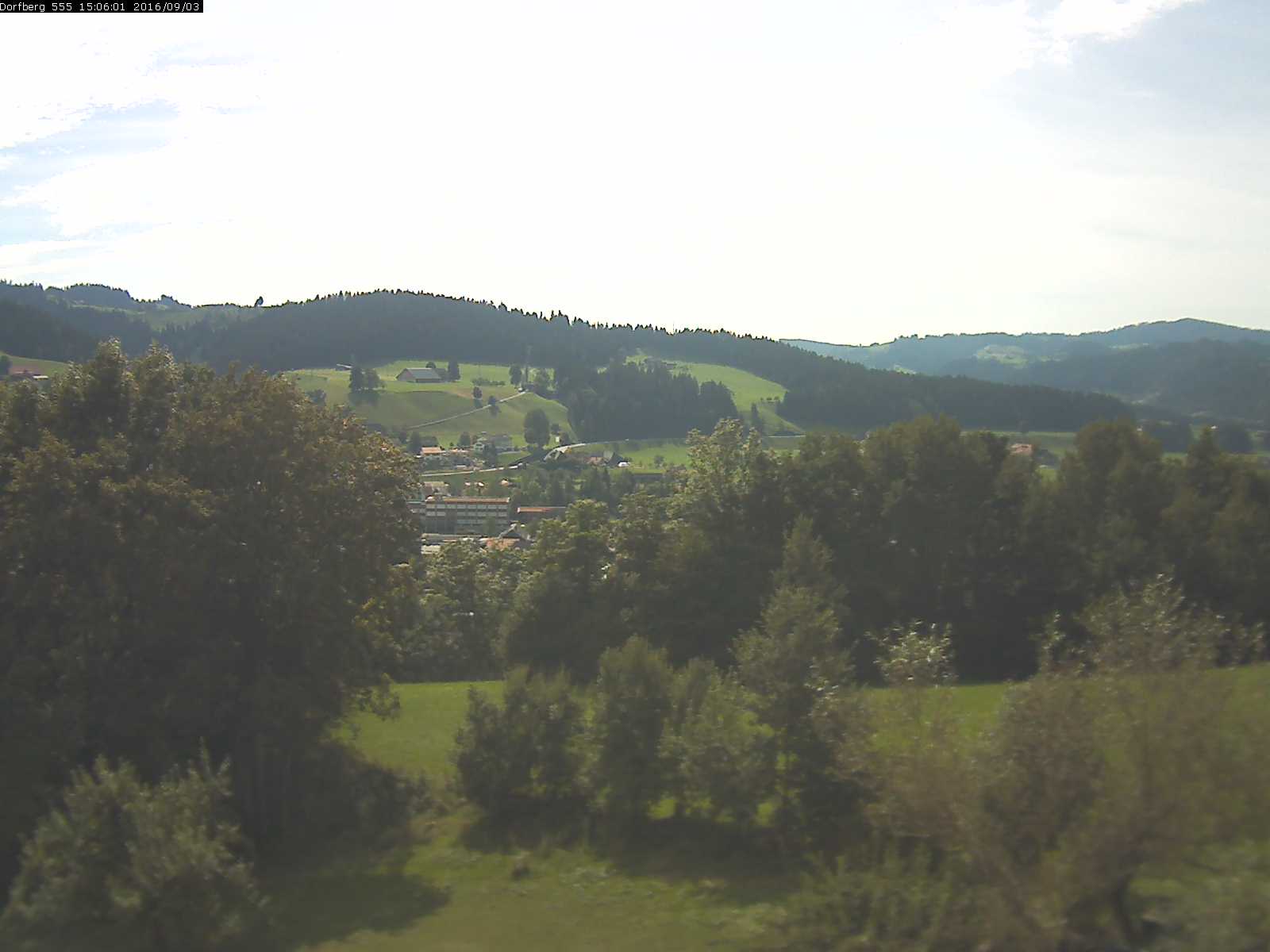 Webcam-Bild: Aussicht vom Dorfberg in Langnau 20160903-150601