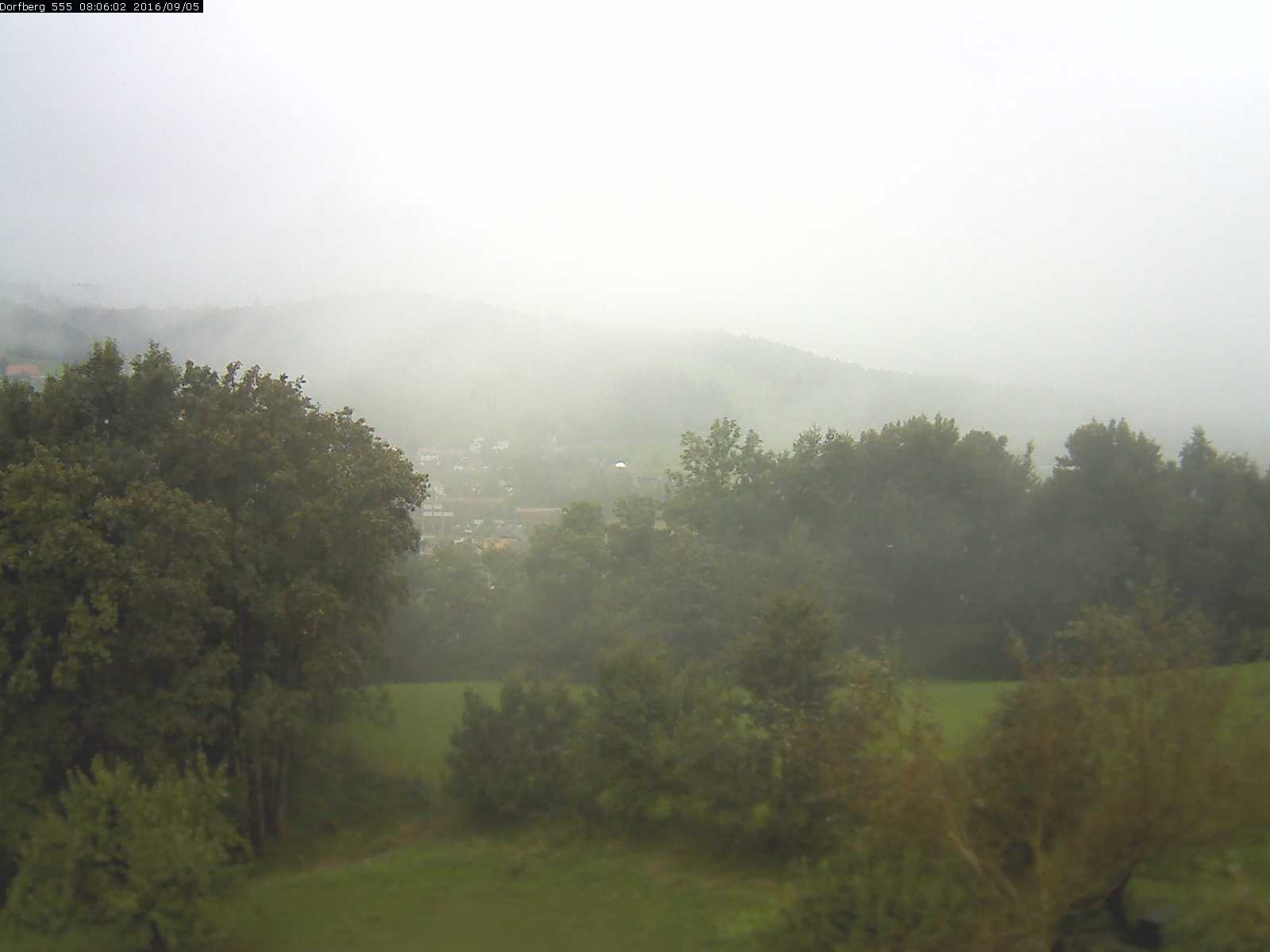 Webcam-Bild: Aussicht vom Dorfberg in Langnau 20160905-080601