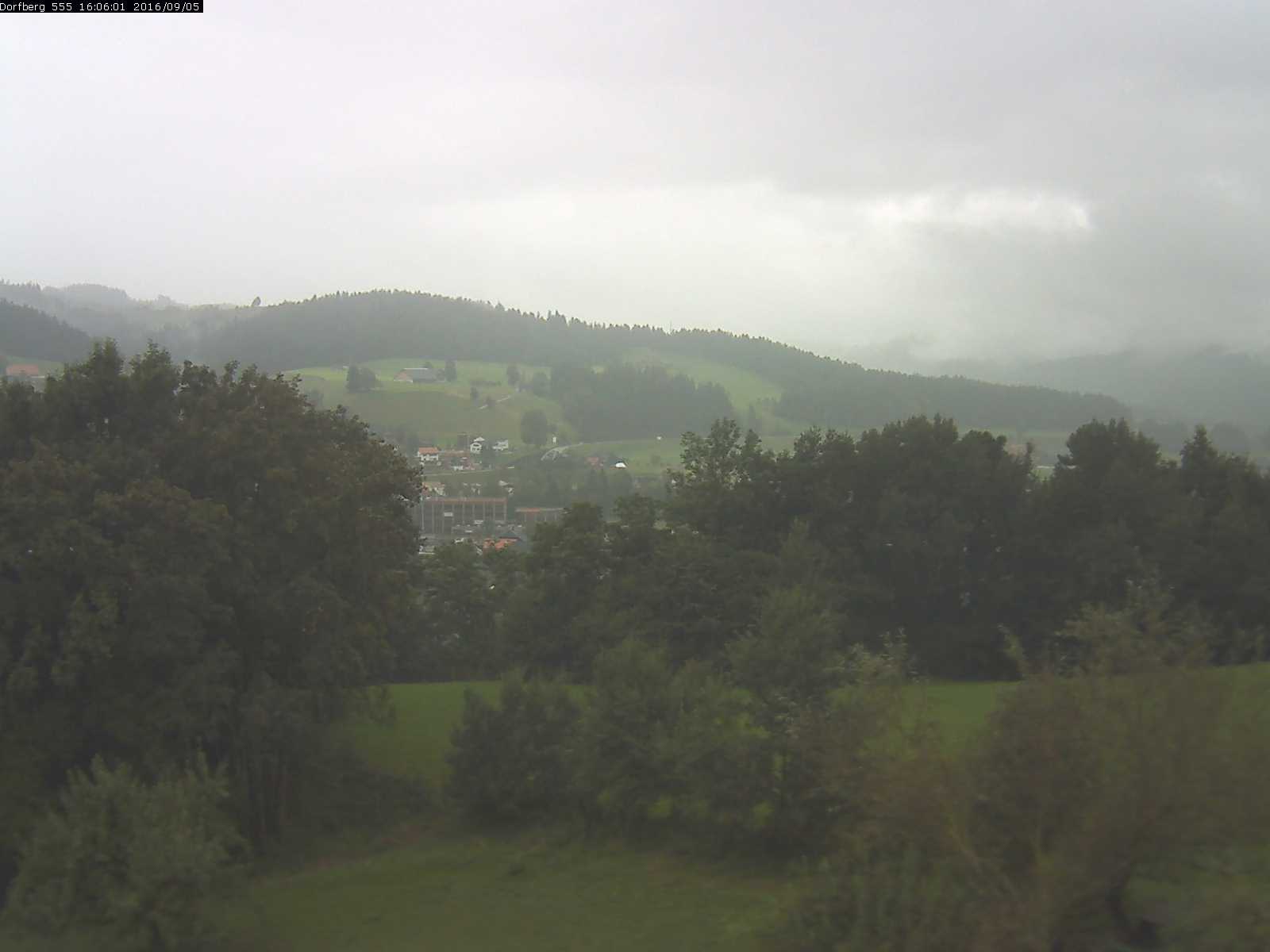 Webcam-Bild: Aussicht vom Dorfberg in Langnau 20160905-160601