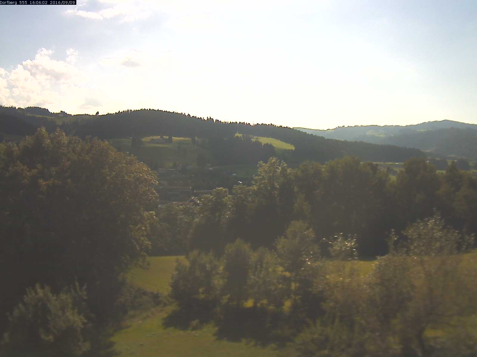 Webcam-Bild: Aussicht vom Dorfberg in Langnau 20160909-160601