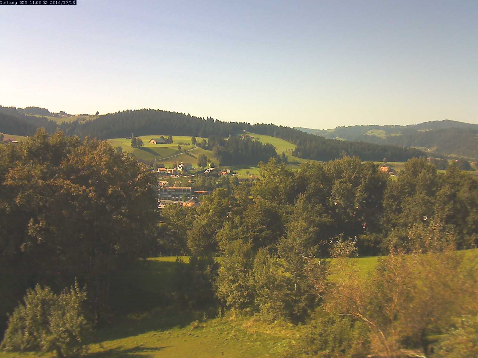 Webcam-Bild: Aussicht vom Dorfberg in Langnau 20160913-110601