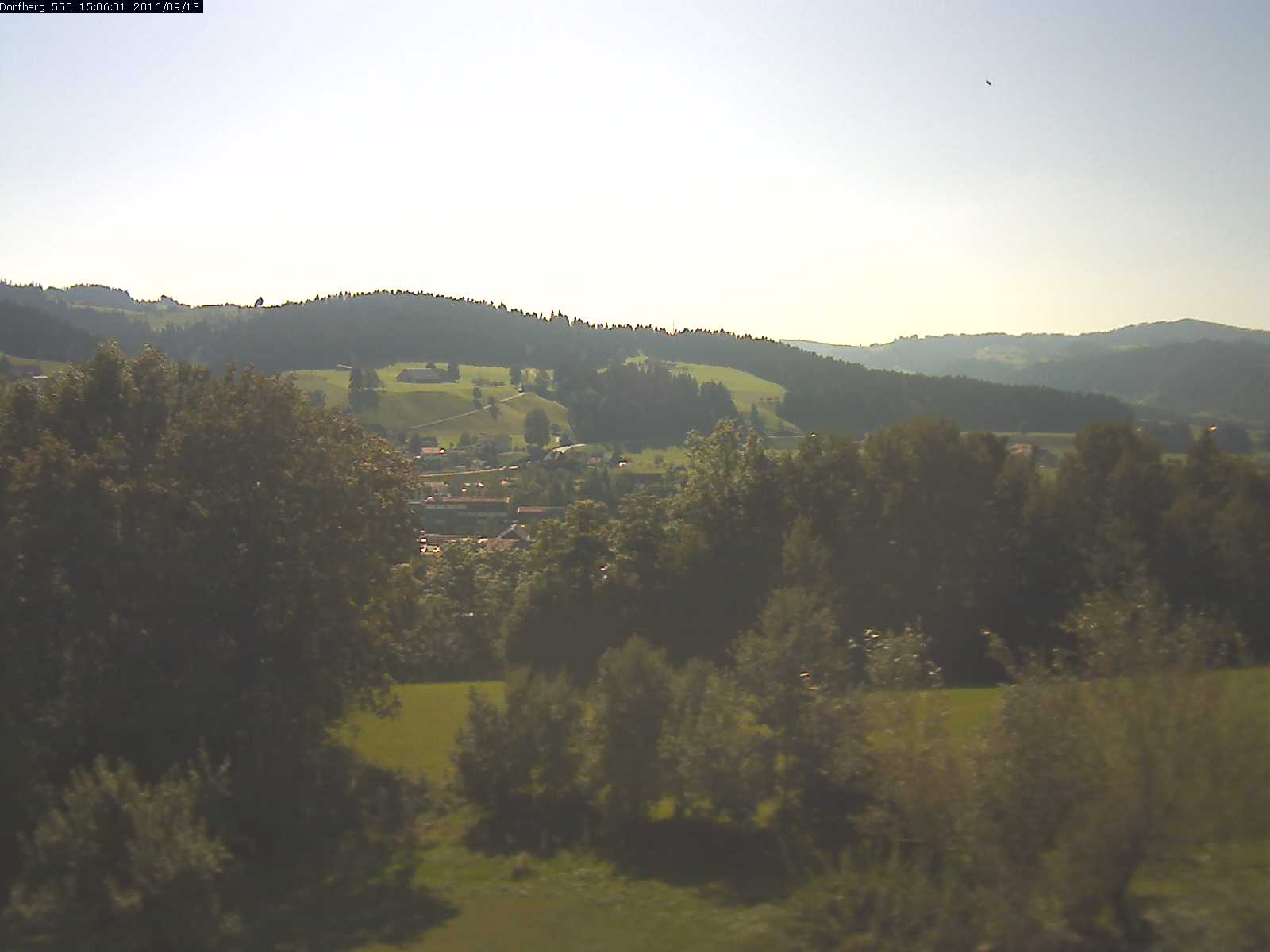 Webcam-Bild: Aussicht vom Dorfberg in Langnau 20160913-150601