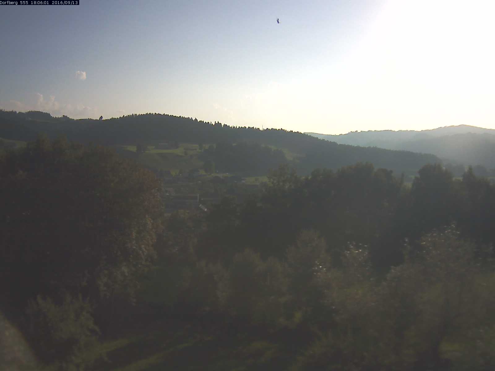 Webcam-Bild: Aussicht vom Dorfberg in Langnau 20160913-180601