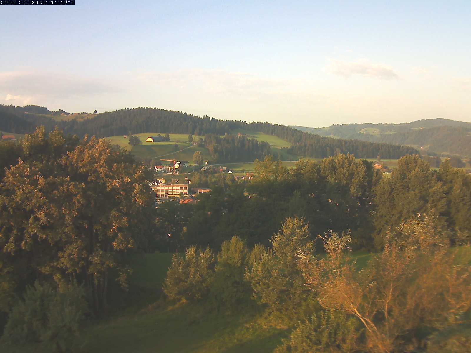 Webcam-Bild: Aussicht vom Dorfberg in Langnau 20160914-080601