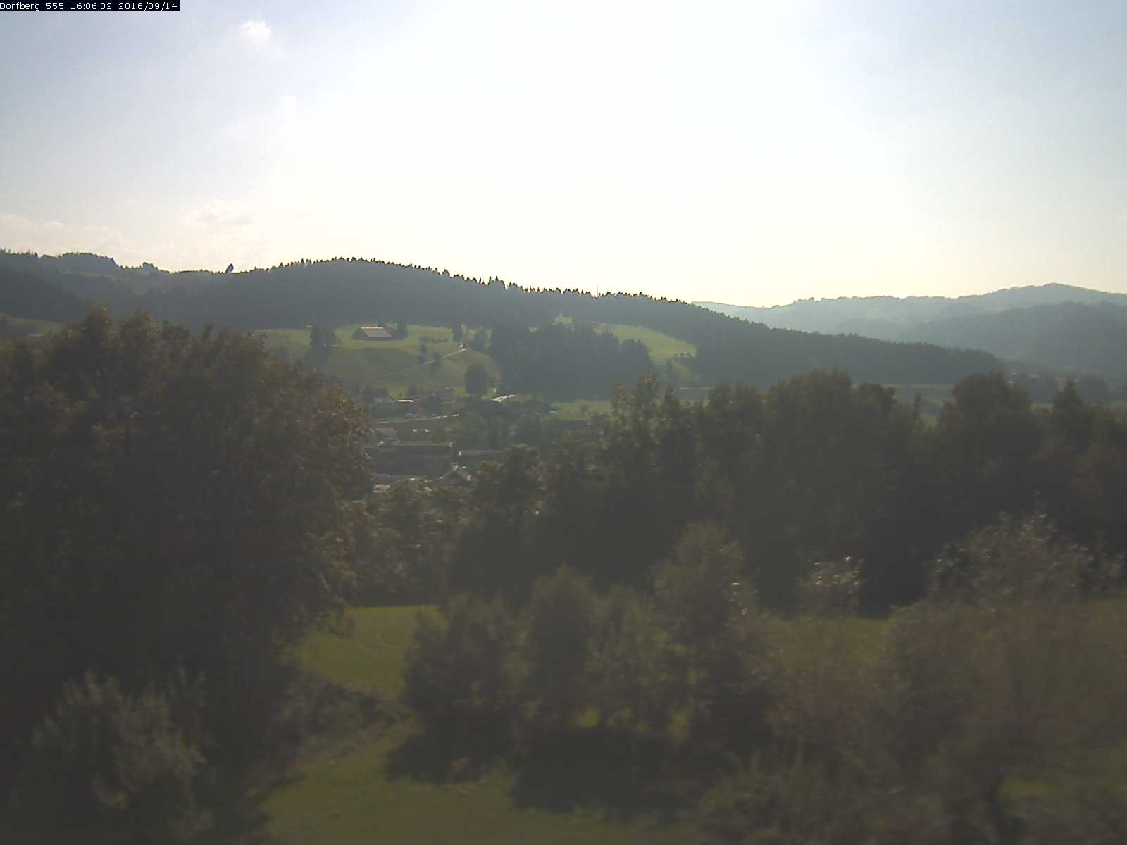Webcam-Bild: Aussicht vom Dorfberg in Langnau 20160914-160601