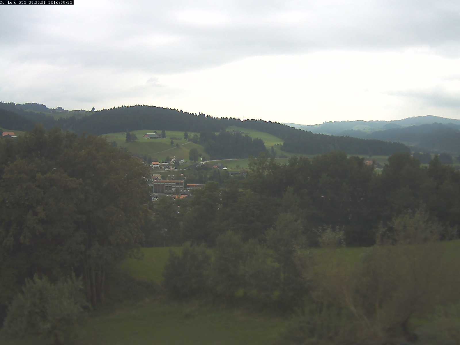 Webcam-Bild: Aussicht vom Dorfberg in Langnau 20160915-090601