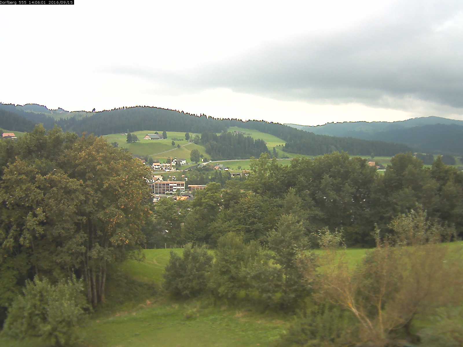 Webcam-Bild: Aussicht vom Dorfberg in Langnau 20160915-140601