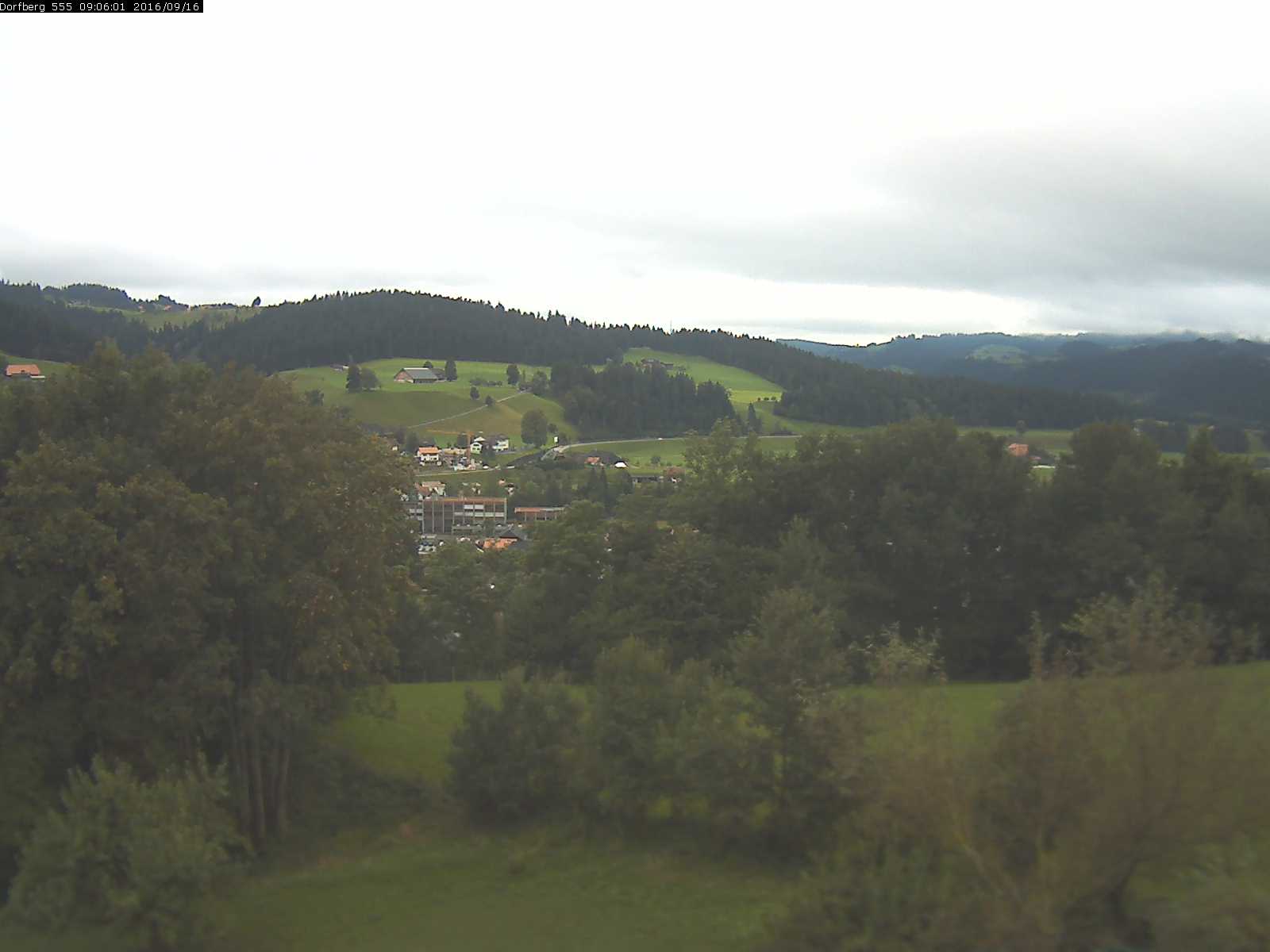 Webcam-Bild: Aussicht vom Dorfberg in Langnau 20160916-090601