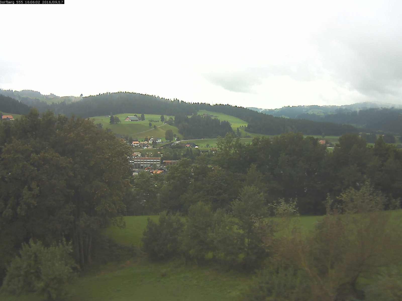 Webcam-Bild: Aussicht vom Dorfberg in Langnau 20160917-160602