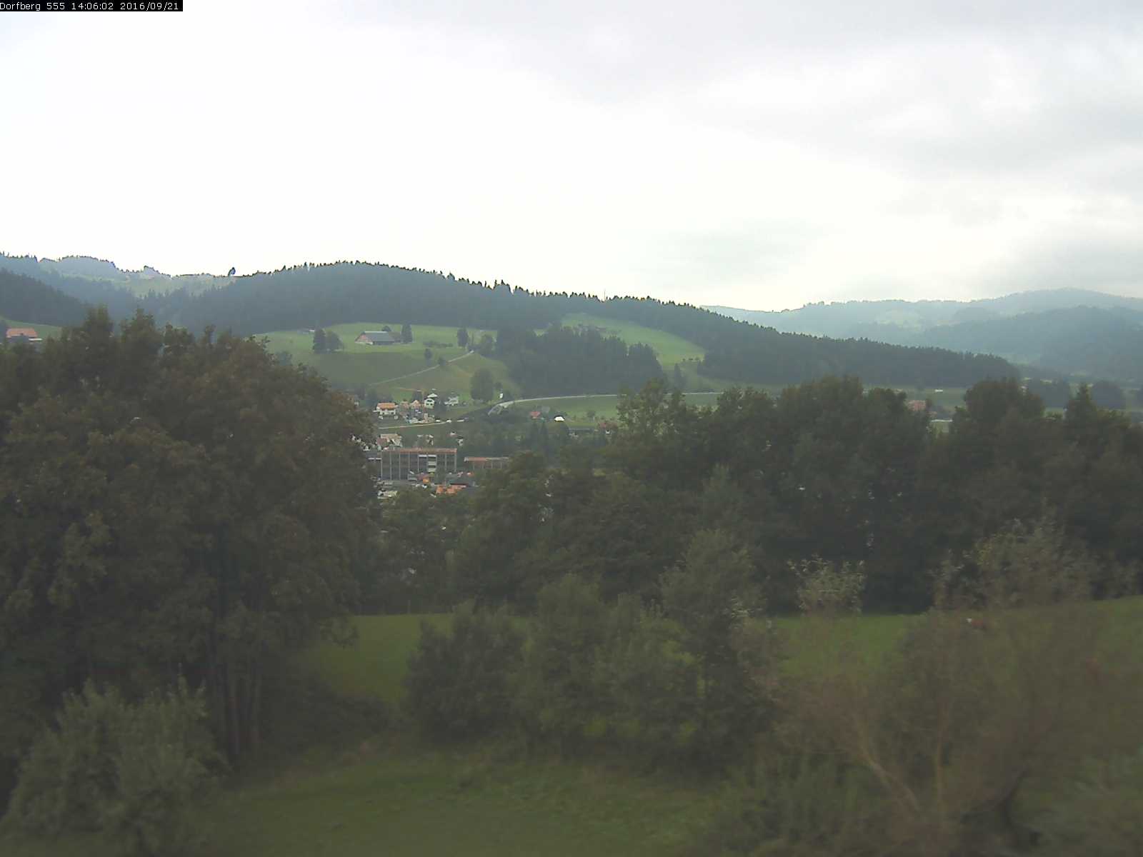 Webcam-Bild: Aussicht vom Dorfberg in Langnau 20160921-140601