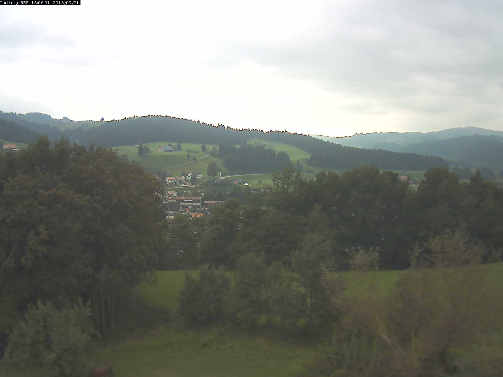 Webcam-Bild: Aussicht vom Dorfberg in Langnau 20160921-160601