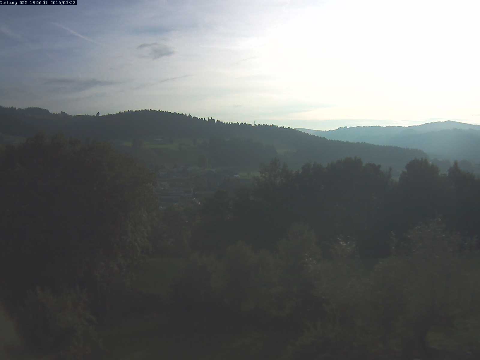 Webcam-Bild: Aussicht vom Dorfberg in Langnau 20160922-180601