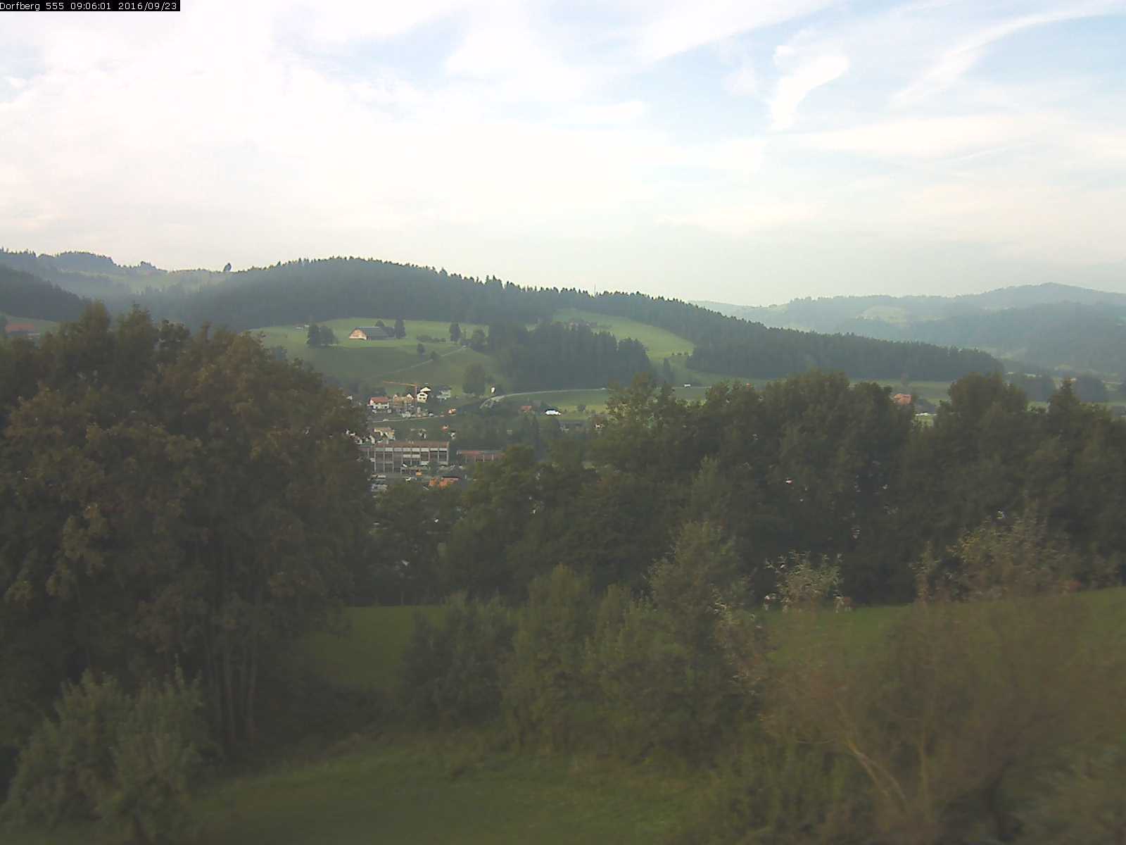 Webcam-Bild: Aussicht vom Dorfberg in Langnau 20160923-090601