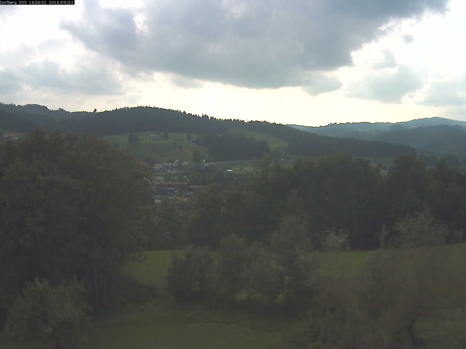Webcam-Bild: Aussicht vom Dorfberg in Langnau 20160923-160601