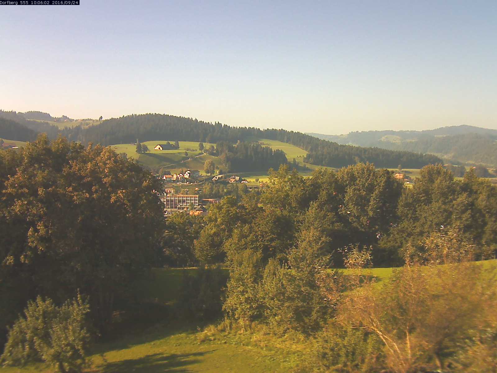 Webcam-Bild: Aussicht vom Dorfberg in Langnau 20160924-100601