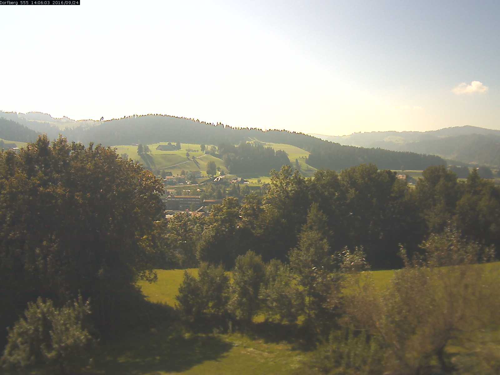 Webcam-Bild: Aussicht vom Dorfberg in Langnau 20160924-140601
